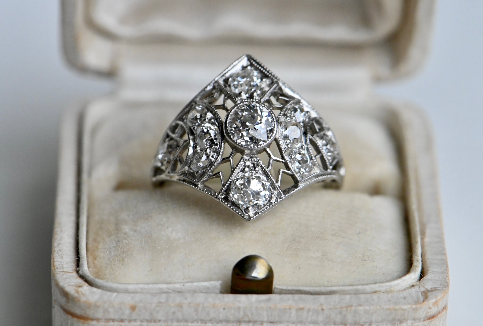 Vintage Rings – Antique Gold & Silver Rings | Jean Jean Vintage